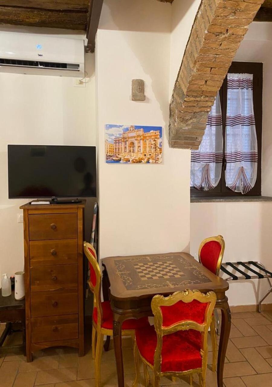 Casa Arco Della Chiesa Nuova - Pantheon & Navona Apartman Róma Kültér fotó